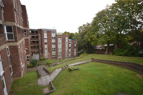 Downs Road, Luton, Bedfordshire, LU1