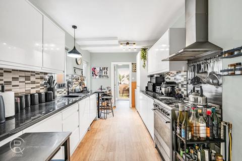 3 bedroom terraced house for sale, Tachbrook Road, Southall, UB2