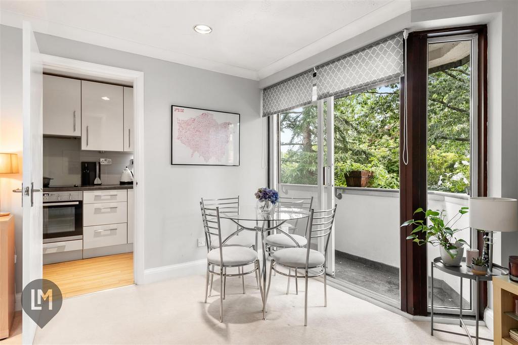 Living/Dining room