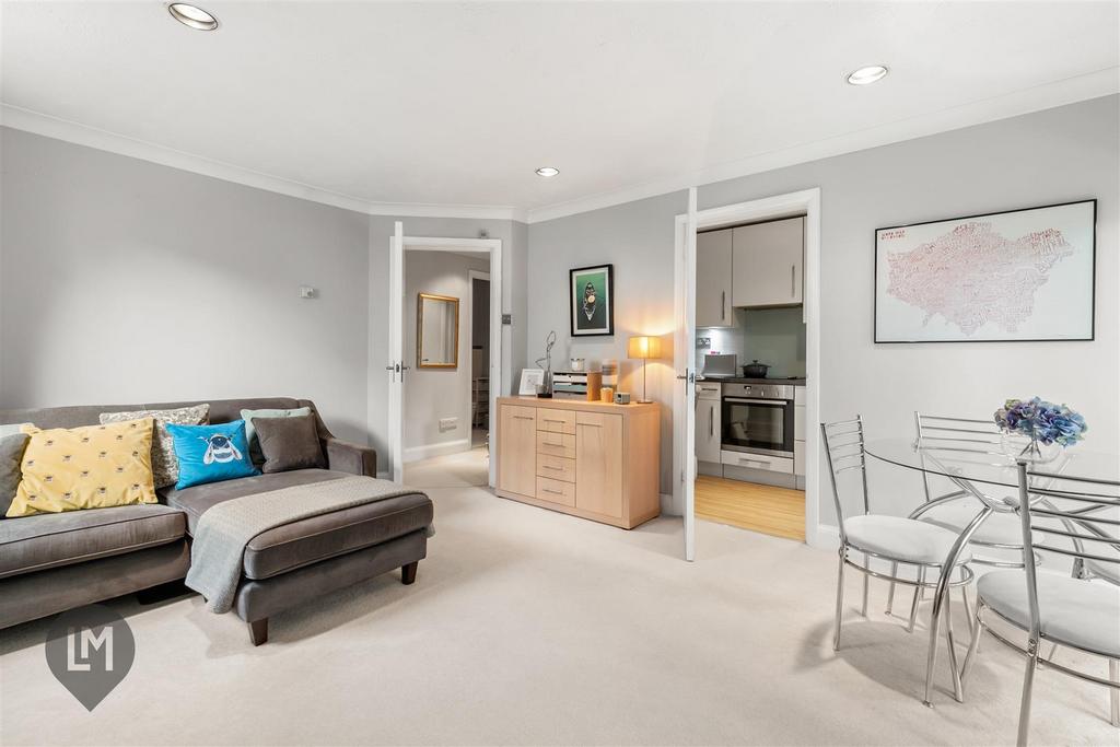 Living/Dining Room