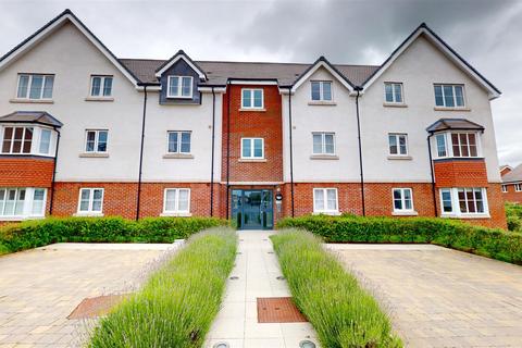 2 bedroom apartment to rent, Drapers Rise, Shrewsbury