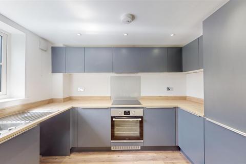 2 bedroom apartment to rent, Drapers Rise, Shrewsbury
