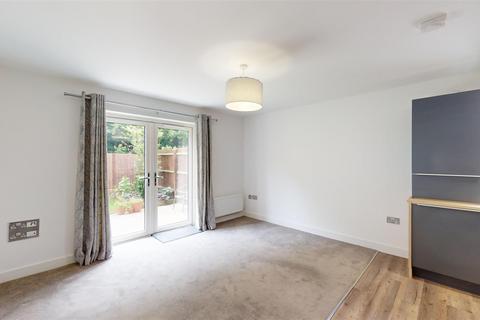 2 bedroom apartment to rent, Drapers Rise, Shrewsbury