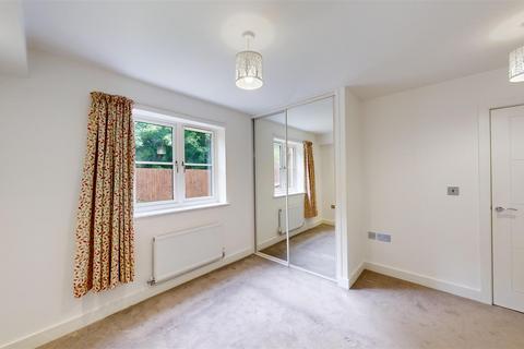 2 bedroom apartment to rent, Drapers Rise, Shrewsbury