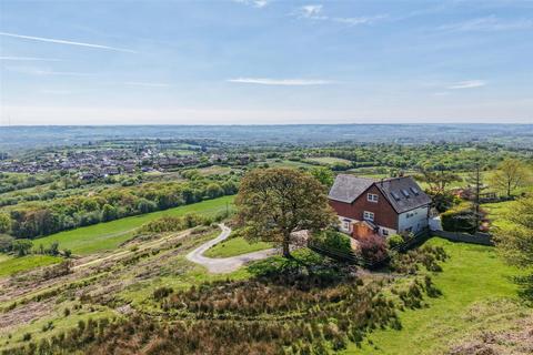 Garth Hill, Pentyrch, CF15