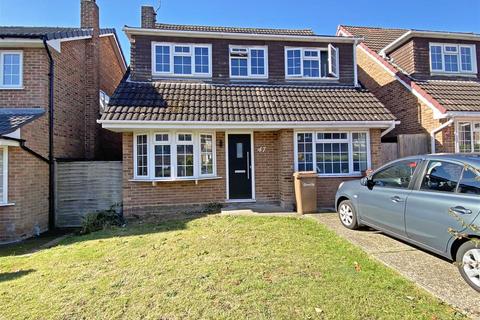 6 bedroom detached house for sale, 6 BEDROOM H.M.O (or Family Home) on Petersfield, Chelmsford