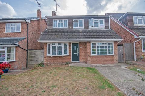 6 bedroom detached house for sale, 6 BEDROOM H.M.O (or Family Home) on Petersfield, Chelmsford