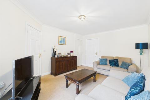 3 bedroom end of terrace house for sale, Breadels Field, Basingstoke RG22