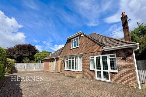 St Ledgers Road, Queens Park, Bournemouth, BH8