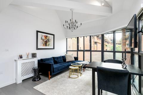1 bedroom flat to rent, Old Station Approach, Capitol House Old Station Approach, SO23