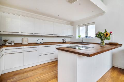 4 bedroom detached house for sale, Park Lane, Selsey, Chichester, West Sussex, PO20