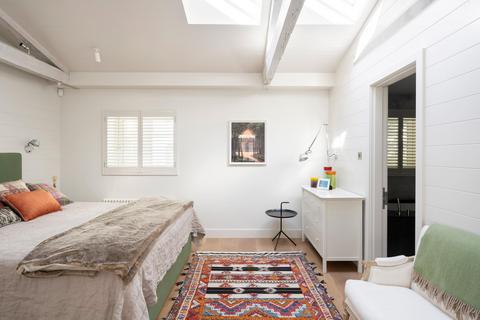 undefined, Holland Park Mews, London, W11