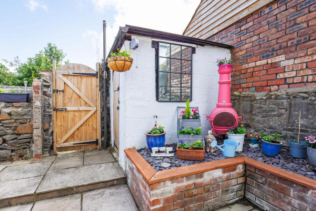 Outbuilding