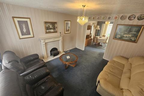 3 bedroom semi-detached house for sale, Avondale Gardens, Grangetown, Cardiff