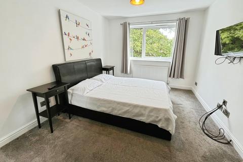 2 bedroom flat for sale, Palatine Road, West Didsbury, Manchester, M20