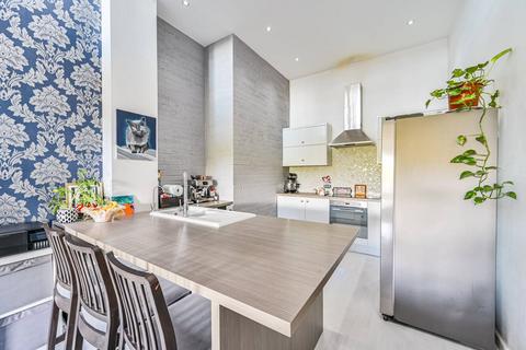 3 bedroom flat for sale, Yeoman Street, Deptford, London, SE8