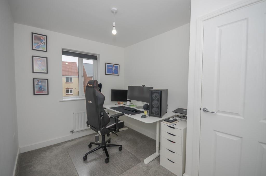 Bedroom 4.jpg
