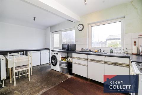 undefined, Whittingstall Road, Hoddesdon