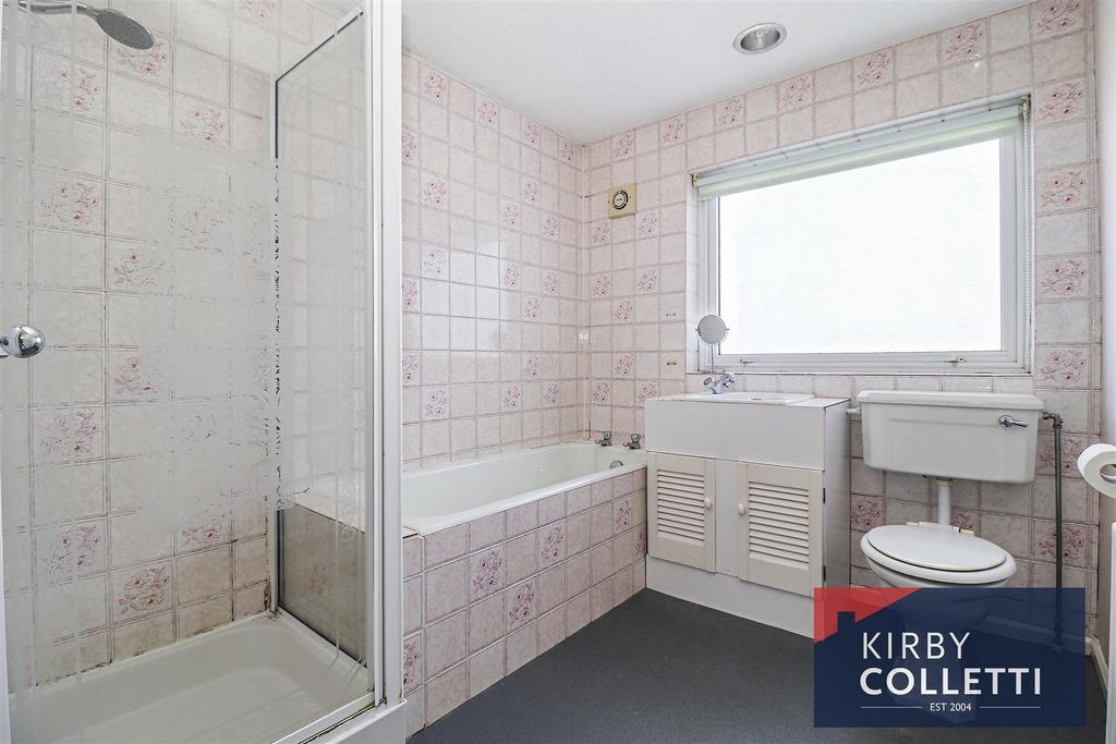 Bath/shower room