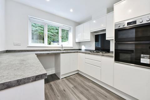 undefined, Westwood Avenue, Greater Manchester SK14