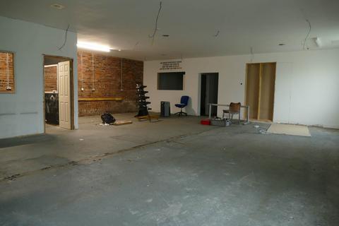 Property to rent - High Street, Stewarton