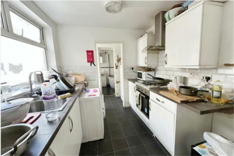 undefined, INVESTMENT OPPORTUNITY!! FOUR BEDROOM HMO