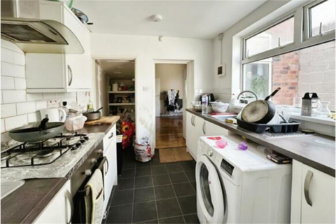 undefined, INVESTMENT OPPORTUNITY!! FOUR BEDROOM HMO