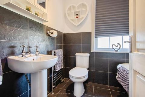 13 Angel Row, Rothwell, Leeds, LS26 0SG