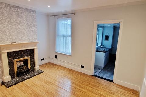 undefined, Salisbury Road, Gravesend DA11