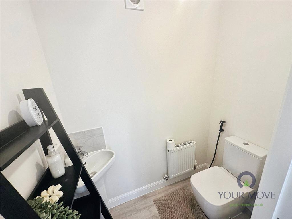 Cloak Room/Wc