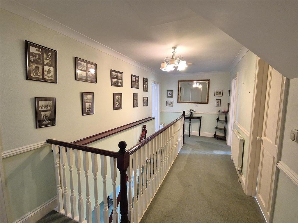 Hallway.jpg