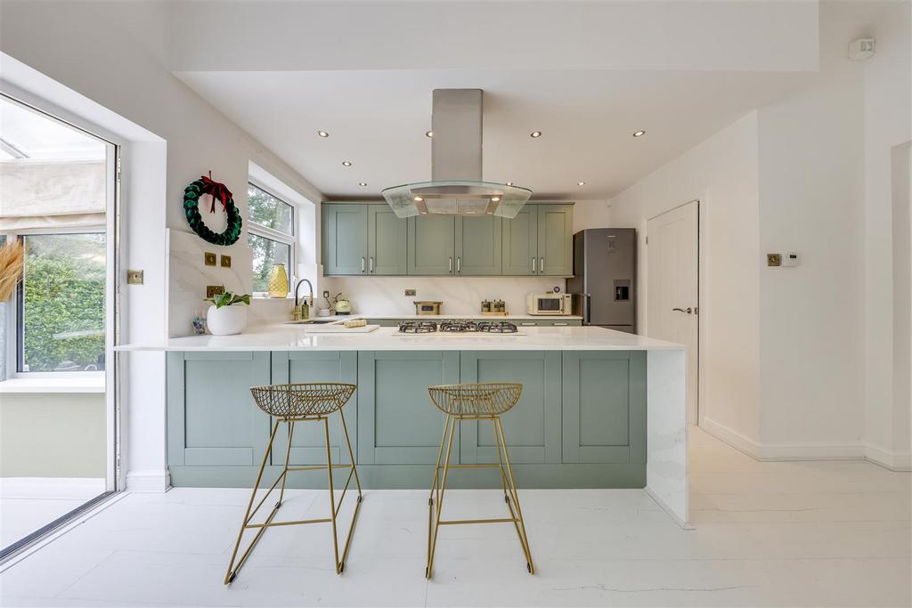 Breakfast Kitchen Alt 1