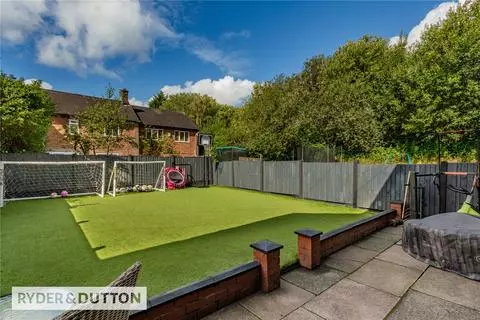 3 bedroom terraced house for sale - View 2