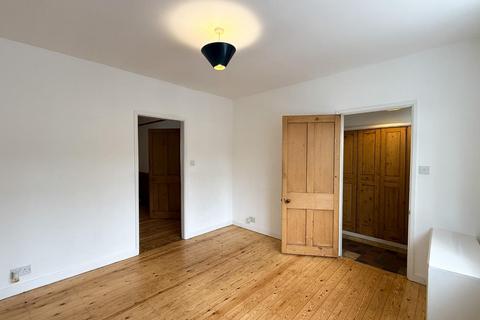 3 bedroom terraced house to rent, Eden Street, Cambridge