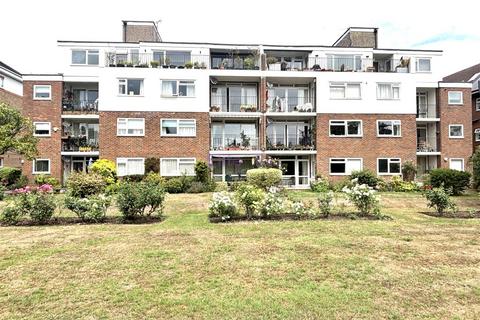3 bedroom penthouse for sale, Court Downs Road, Beckenham, BR3