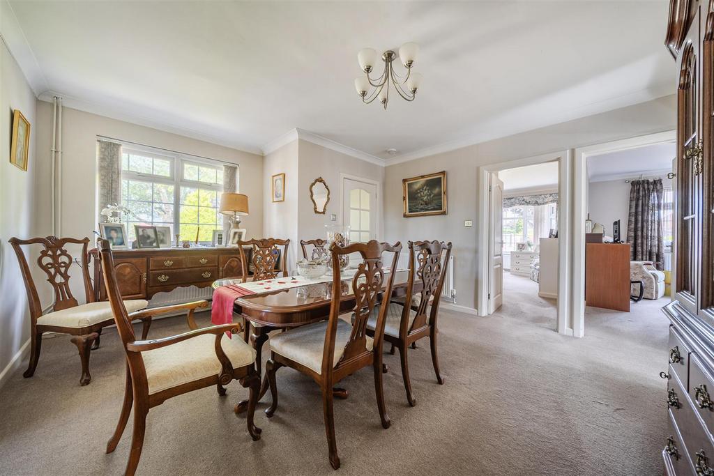 For Sale by  Aspire Residential   Glynde Avenue