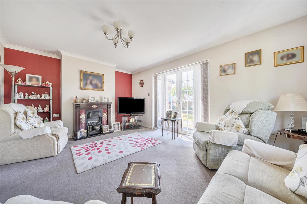 For Sale by  Aspire Residential   Glynde Avenue