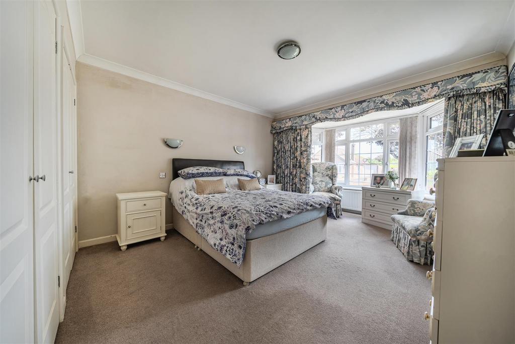For Sale by  Aspire Residential   Glynde Avenue