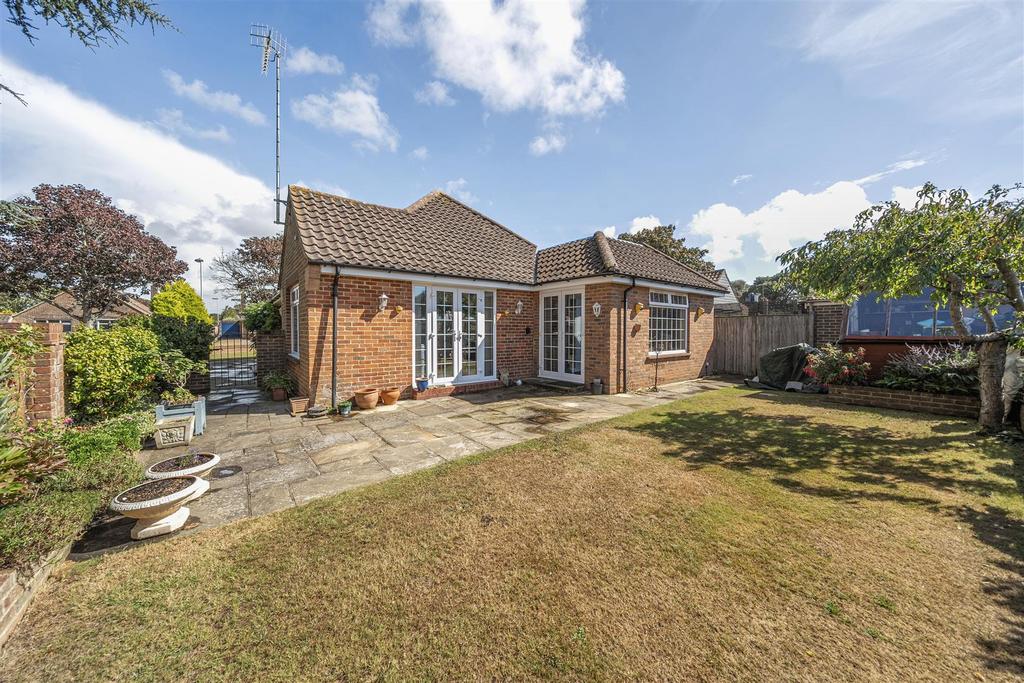 For Sale by  Aspire Residential   Glynde Avenue