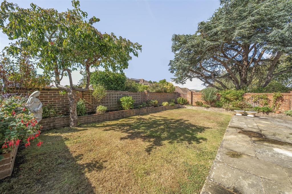For Sale by  Aspire Residential   Glynde Avenue
