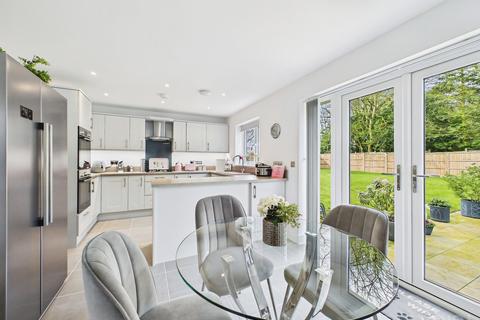 undefined, Garner Close, Carbrooke, IP25