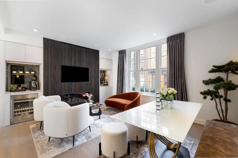 2 bedroom flat for sale, Smith Street, London SW3