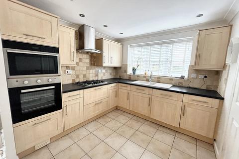 4 bedroom detached house for sale, Verwood