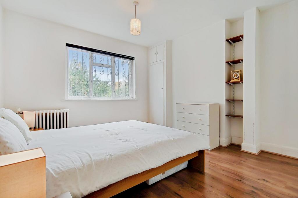13 Bedroom 2-0.jpg