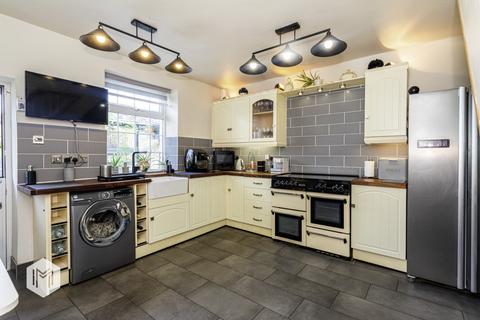 2 bedroom cottage for sale, Bury New Road, Bolton, Greater Manchester, BL2 6QG