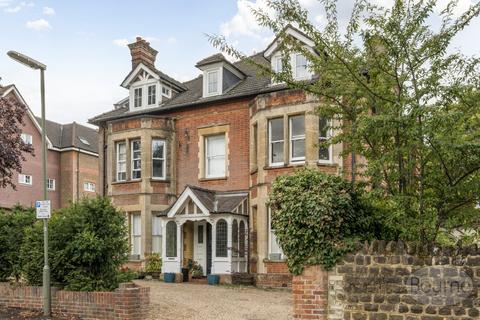 Upper Edgeborough Road, Guildford, Surrey, GU1