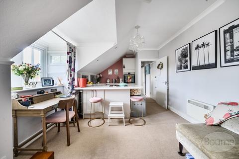 1 bedroom penthouse for sale, Upper Edgeborough Road, Guildford, Surrey, GU1