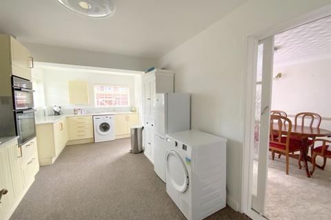 3 bedroom end of terrace house for sale, Cheshire Walk, Grimsby