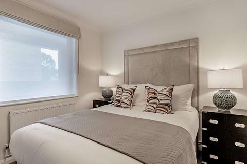 2 bedroom apartment to rent, Fulham Road, London SW3