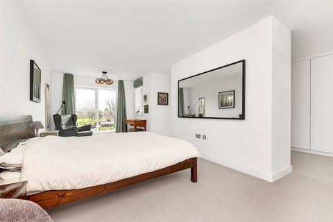 2 Harrison Drive, Cambridge, CB2 8ED